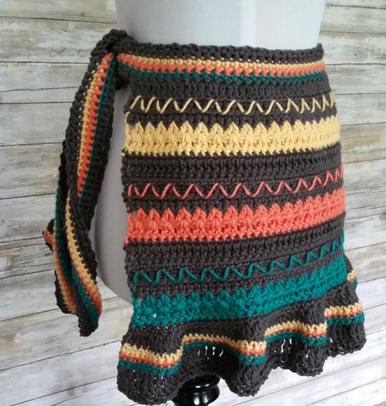 Fiesta Crochet Apron - side view