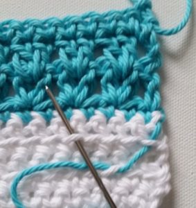 fiesta crochet placemat - step 2