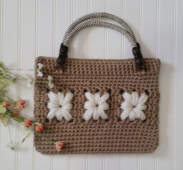 Daisy Lane Handbag - free crochet pattern