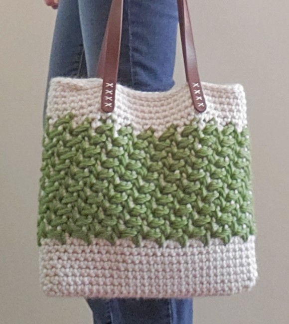 photo of ivy tote - free crochet pattern